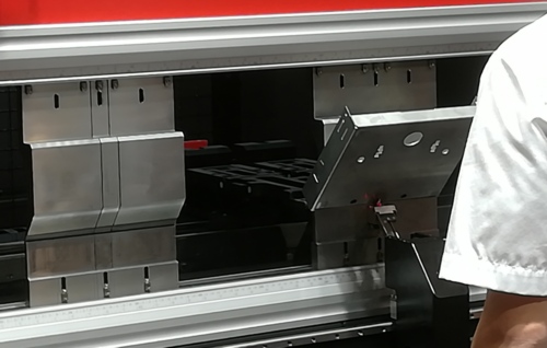 Bending on a press brake with a robot